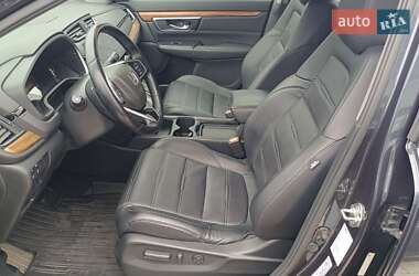 Внедорожник / Кроссовер Honda CR-V 2018 в 