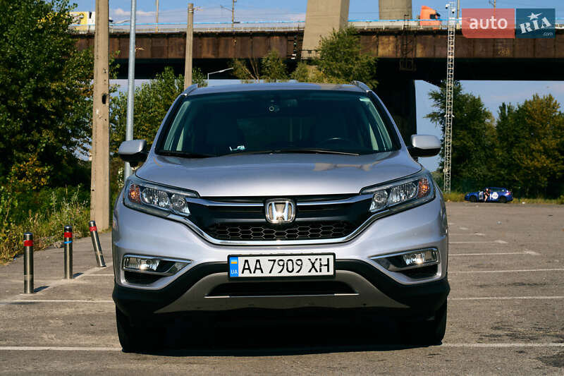 Позашляховик / Кросовер Honda CR-V 2016 в Києві