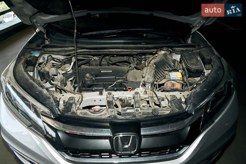 Позашляховик / Кросовер Honda CR-V 2016 в Києві