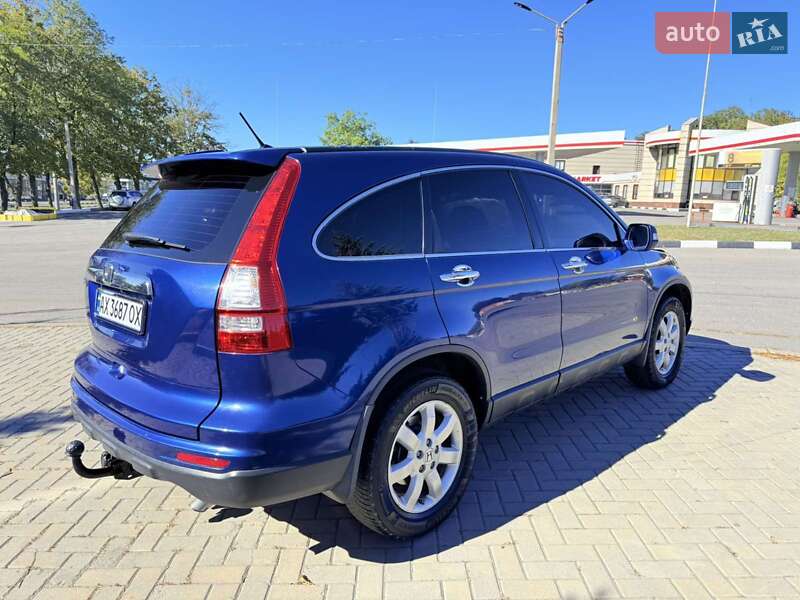 Внедорожник / Кроссовер Honda CR-V 2011 в Харькове