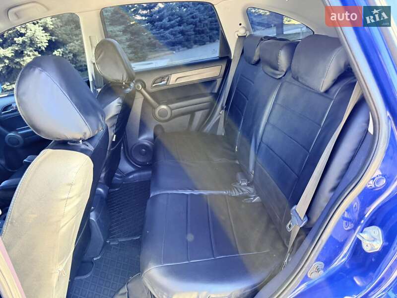 Внедорожник / Кроссовер Honda CR-V 2011 в Харькове