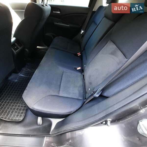 Внедорожник / Кроссовер Honda CR-V 2015 в Ивано-Франковске