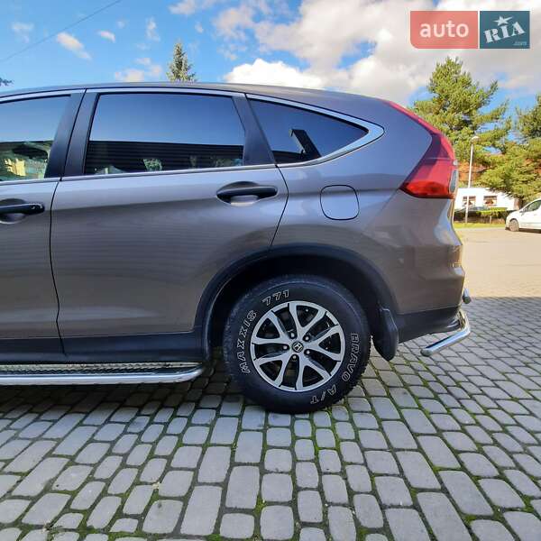 Внедорожник / Кроссовер Honda CR-V 2015 в Ивано-Франковске