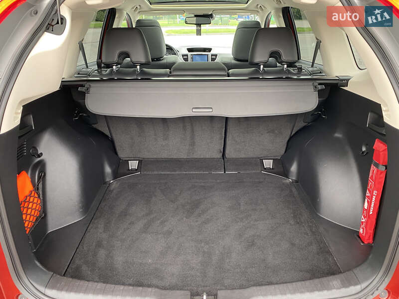 Внедорожник / Кроссовер Honda CR-V 2015 в Радивилове