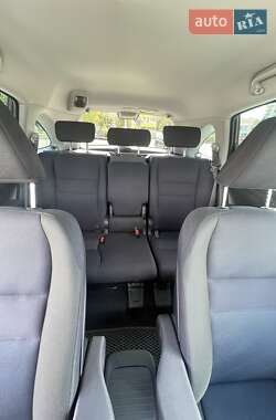 Внедорожник / Кроссовер Honda CR-V 2010 в 