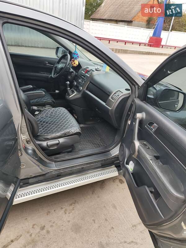 Внедорожник / Кроссовер Honda CR-V 2011 в Белогорье