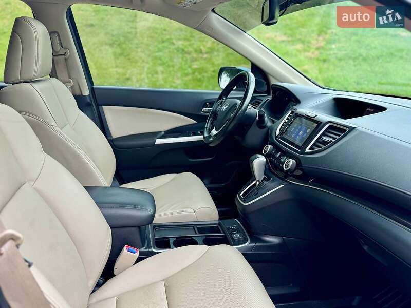 Внедорожник / Кроссовер Honda CR-V 2015 в Киеве