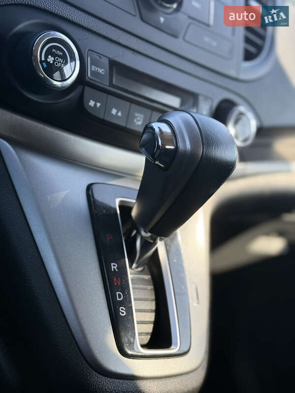 Позашляховик / Кросовер Honda CR-V 2014 в Самборі
