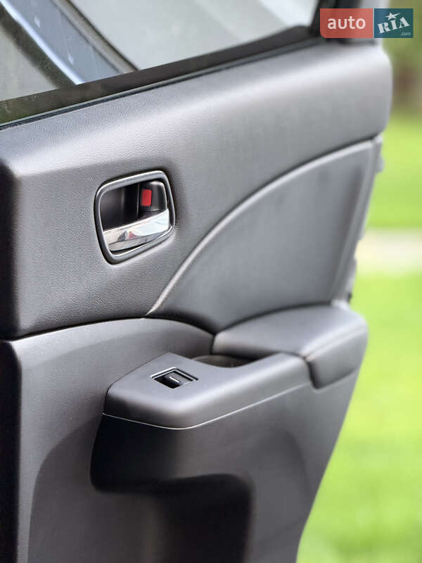 Позашляховик / Кросовер Honda CR-V 2014 в Самборі