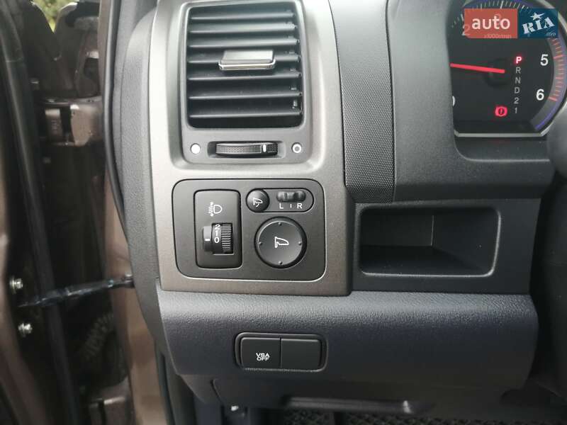 Внедорожник / Кроссовер Honda CR-V 2010 в Киеве