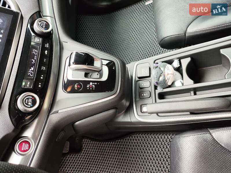 Внедорожник / Кроссовер Honda CR-V 2016 в Харькове