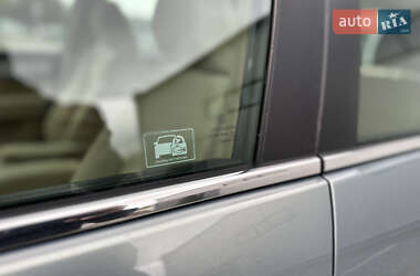 Внедорожник / Кроссовер Honda CR-V 2011 в 