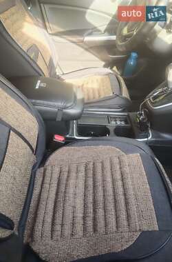 Внедорожник / Кроссовер Honda CR-V 2015 в 