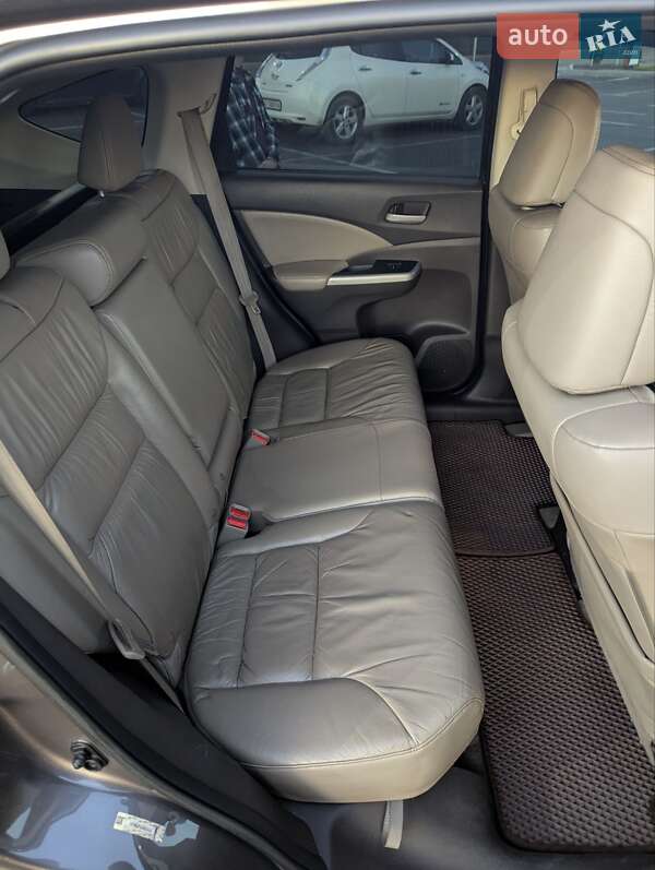Внедорожник / Кроссовер Honda CR-V 2014 в Боярке