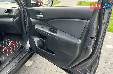 Внедорожник / Кроссовер Honda CR-V 2015 в 