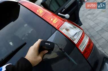 Внедорожник / Кроссовер Honda CR-V 2009 в 