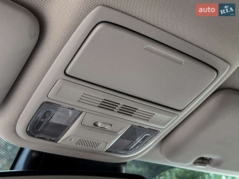 Внедорожник / Кроссовер Honda CR-V 2017 в Бродах