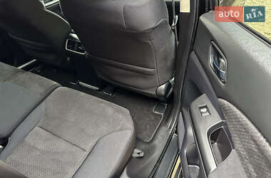 Позашляховик / Кросовер Honda CR-V 2017 в  фото 104 Позашляховик / Кросовер Honda CR-V 2017 в