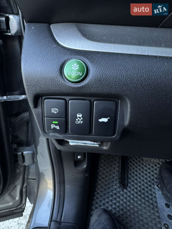 Внедорожник / Кроссовер Honda CR-V 2013 в Трускавце