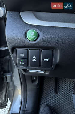 Внедорожник / Кроссовер Honda CR-V 2013 в 