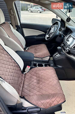 Внедорожник / Кроссовер Honda CR-V 2015 в 