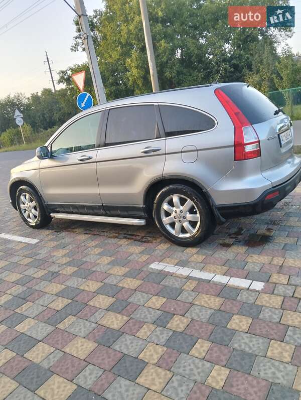 Позашляховик / Кросовер Honda CR-V 2007 в Ужгороді