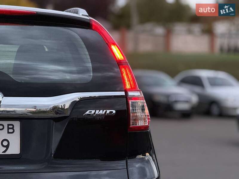 Внедорожник / Кроссовер Honda CR-V 2015 в Кривом Роге