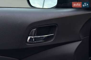 Внедорожник / Кроссовер Honda CR-V 2015 в 