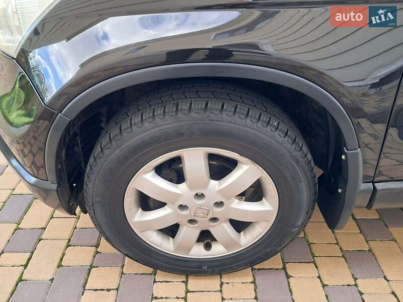 Внедорожник / Кроссовер Honda CR-V 2008 в Могилев-Подольске