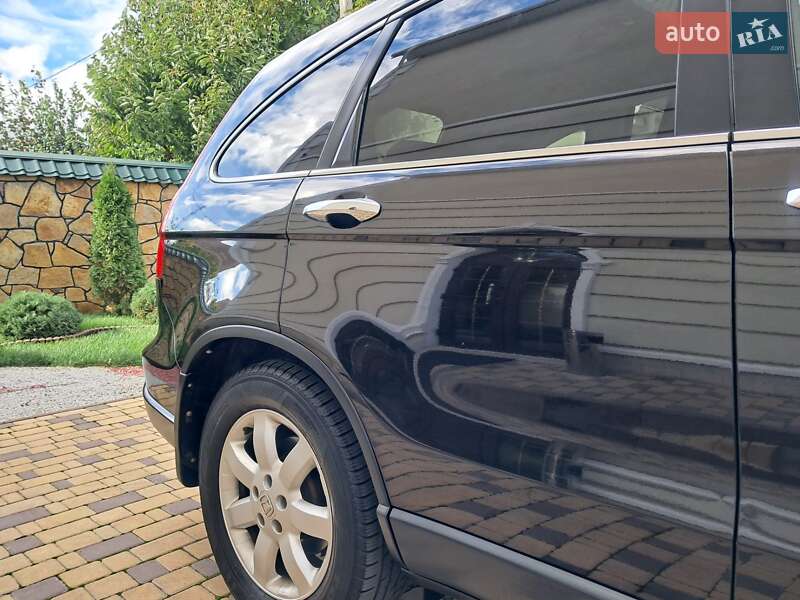 Внедорожник / Кроссовер Honda CR-V 2008 в Могилев-Подольске