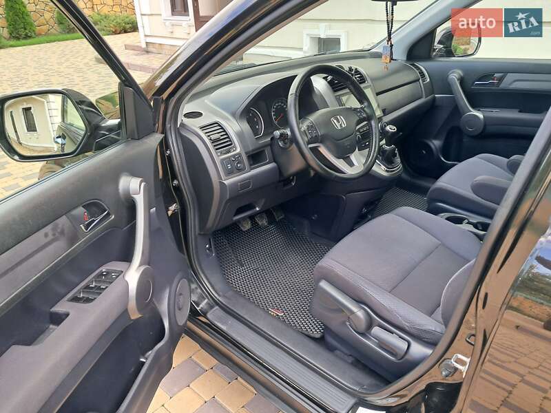 Внедорожник / Кроссовер Honda CR-V 2008 в Могилев-Подольске