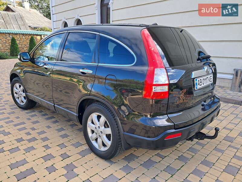 Внедорожник / Кроссовер Honda CR-V 2008 в Могилев-Подольске