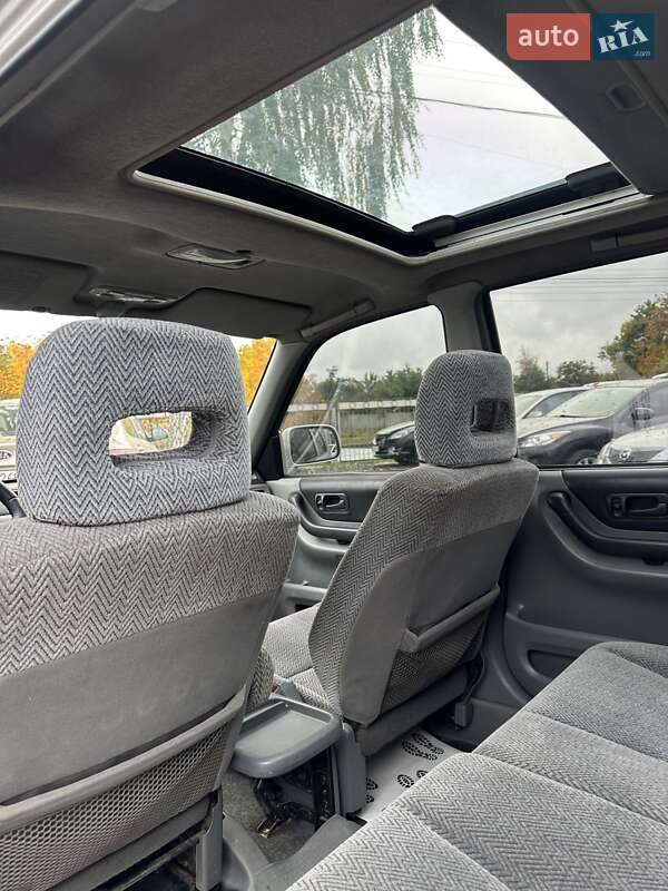 Внедорожник / Кроссовер Honda CR-V 1998 в Смеле