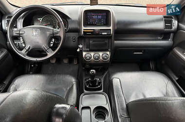 Внедорожник / Кроссовер Honda CR-V 2006 в 