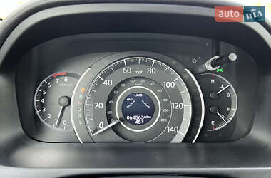 Внедорожник / Кроссовер Honda CR-V 2015 в 