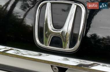 Внедорожник / Кроссовер Honda CR-V 2015 в 