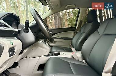 Внедорожник / Кроссовер Honda CR-V 2015 в 