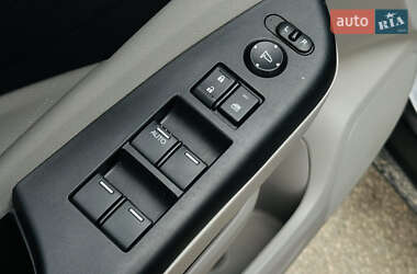 Внедорожник / Кроссовер Honda CR-V 2013 в 