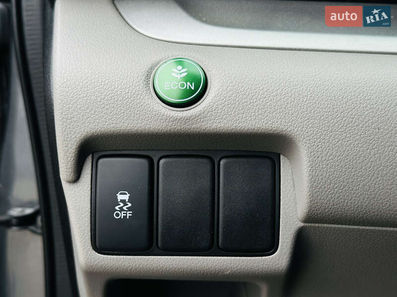 Внедорожник / Кроссовер Honda CR-V 2013 в Харькове