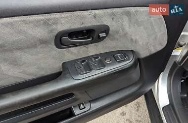 Внедорожник / Кроссовер Honda CR-V 2003 в 