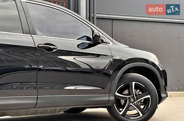 Позашляховик / Кросовер Honda CR-V 2014 в 