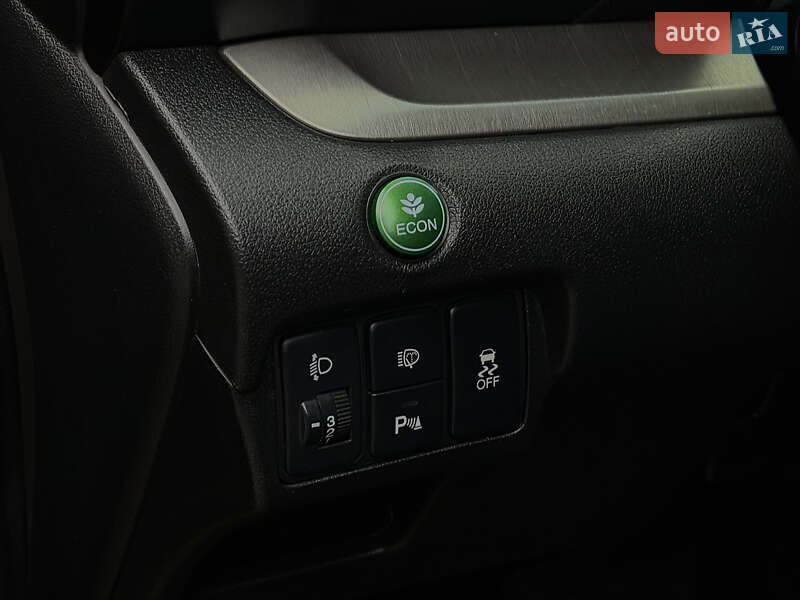 Внедорожник / Кроссовер Honda CR-V 2013 в Днепре