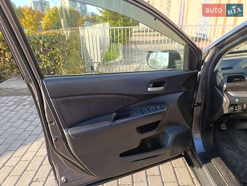 Внедорожник / Кроссовер Honda CR-V 2016 в Львове