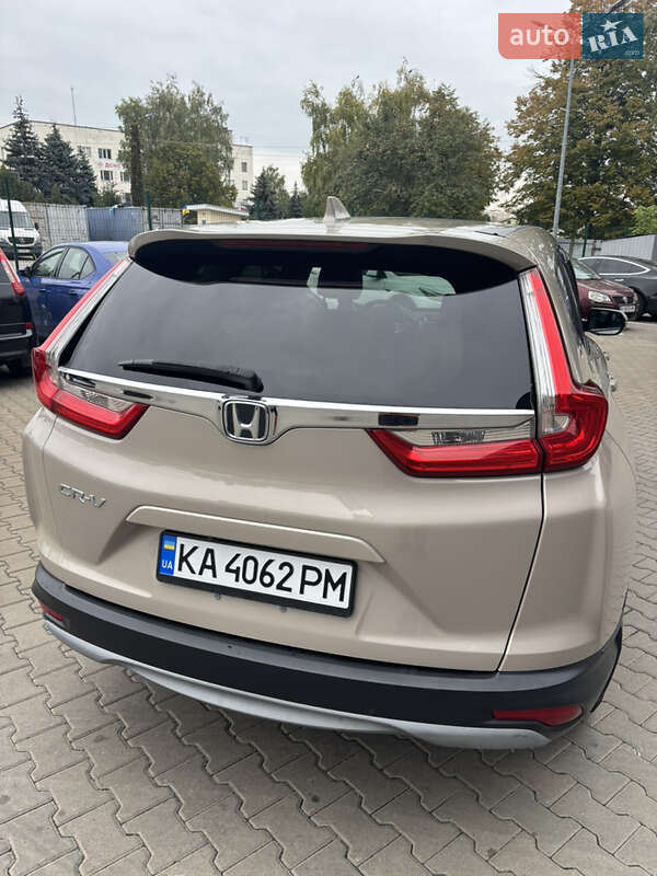 Внедорожник / Кроссовер Honda CR-V 2017 в Киеве