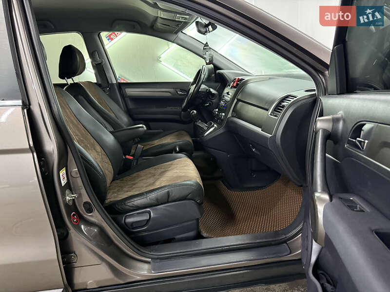 Позашляховик / Кросовер Honda CR-V 2010 в Кременці