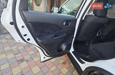 Позашляховик / Кросовер Honda CR-V 2014 в  фото 13 Позашляховик / Кросовер Honda CR-V 2014 в