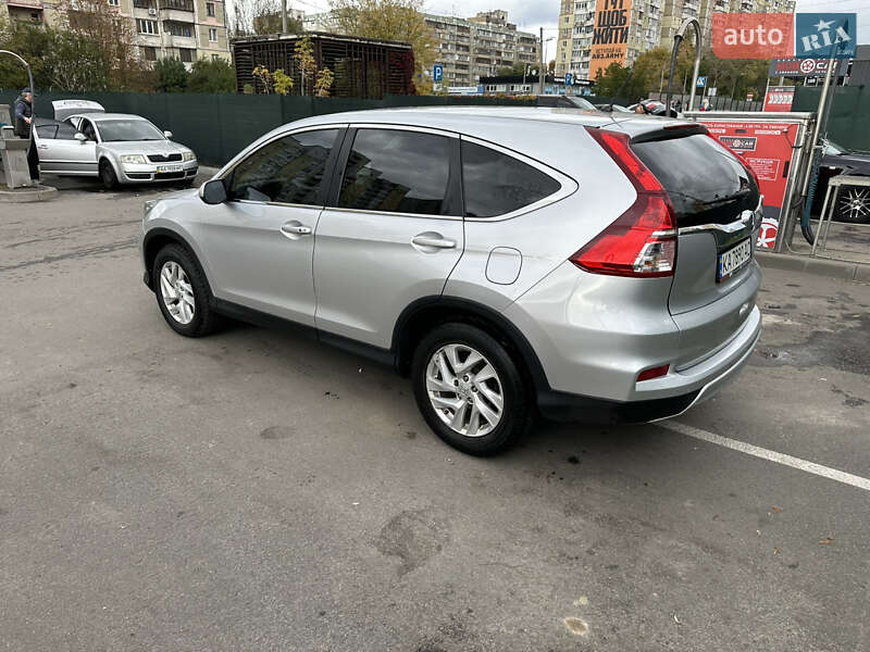 Позашляховик / Кросовер Honda CR-V 2016 в Києві