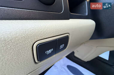Внедорожник / Кроссовер Honda CR-V 2011 в 