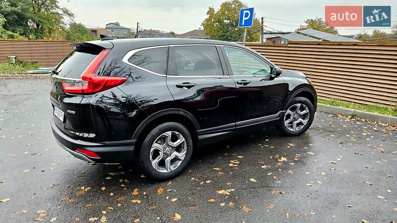 Внедорожник / Кроссовер Honda CR-V 2019 в Киеве