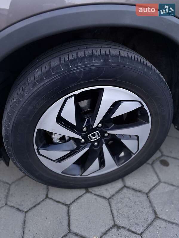 Внедорожник / Кроссовер Honda CR-V 2015 в Ивано-Франковске фото 6 Внедорожник / Кроссовер Honda CR-V 2015 в Ивано-Франковске